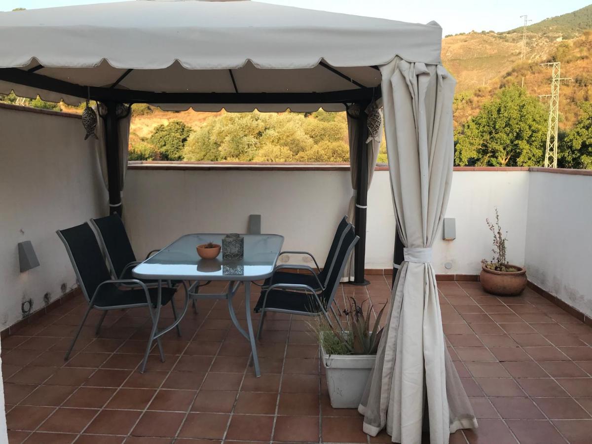 Apartamento Junto Al Rio En Entrada Ruta Cahorros Monachil Exterior foto