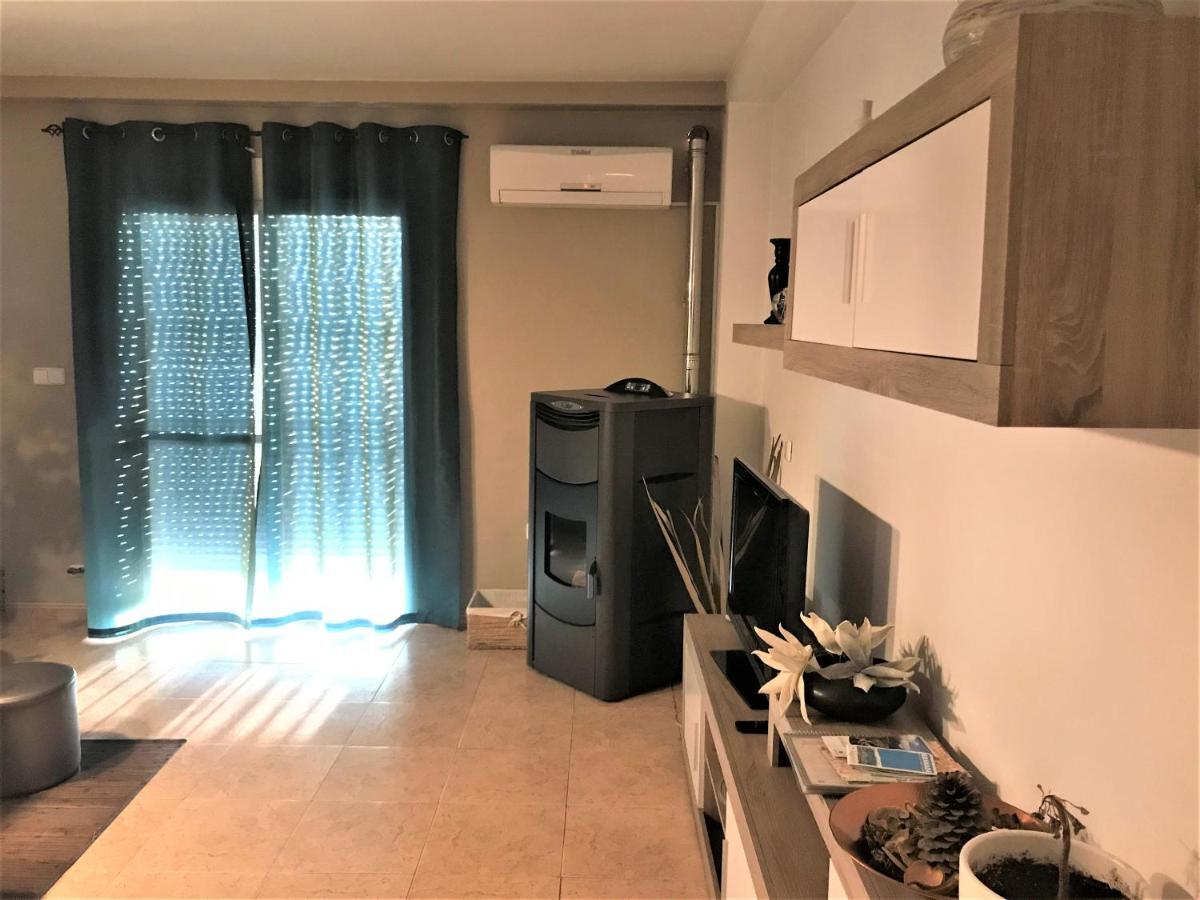 Apartamento Junto Al Rio En Entrada Ruta Cahorros Monachil Exterior foto